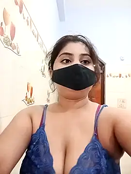 Hot-Soniya733 online show from April 1, 2026, 11:33 am