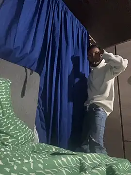 Snapshot of leinad_or97 chatting on January 19, 2026, 5:00 am leinad or97 online show from January 19, 2026, 5:00 am