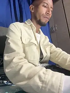 Snapshot of leinad_or97 chatting on February 4, 2026, 2:50 am leinad or97 online show from February 4, 2026, 2:50 am