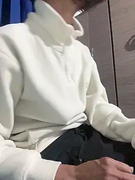 Snapshot of leinad_or97 chatting on February 8, 2026, 3:32 am leinad or97 online show from February 8, 2026, 3:32 am