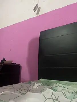 Snapshot of leinad_or97 chatting on February 21, 2026, 3:51 am leinad or97 online show from February 21, 2026, 3:51 am