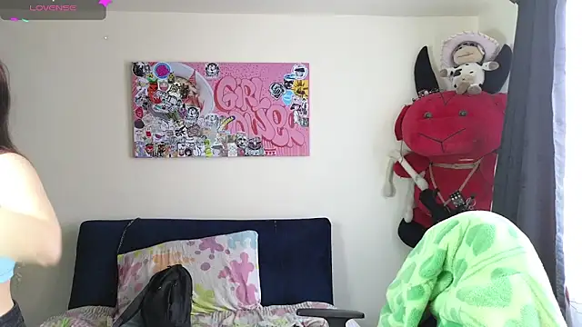 MiaVelvetDoll online show from March 12, 2026, 4:35 pm