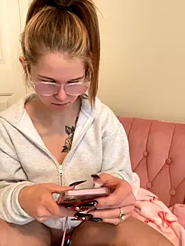 Riley ray69 online show from October 26, 2025, 5:52 pm