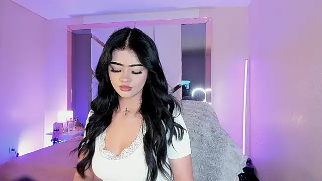 EmmaStonns online show from March 5, 2026, 12:23 pm