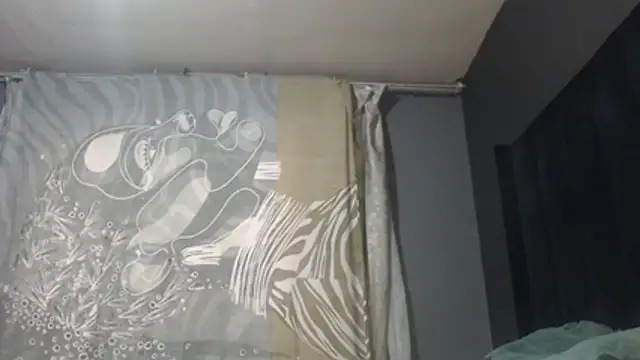 SEXYHUGEASS21 online show from April 13, 2026, 1:38 pm