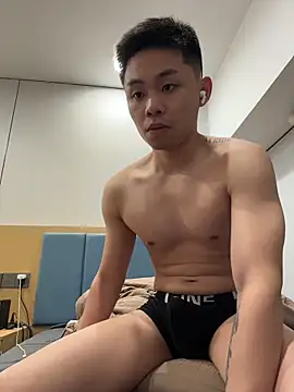 Snapshot of jensenyep chatting on November 7, 2025, 5:24 pm jensenyep online show from November 7, 2025, 5:24 pm