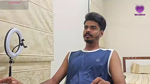 Snapshot of mrbuddy85 chatting on September 30, 2025, 5:29 pm mrbuddy85 online show from September 30, 2025, 5:29 pm