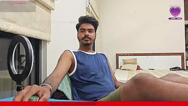 Snapshot of mrbuddy85 chatting on October 14, 2025, 5:25 pm mrbuddy85 online show from October 14, 2025, 5:25 pm