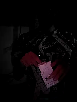 RaoufDz17cm online show from September 24, 2025, 8:23 pm