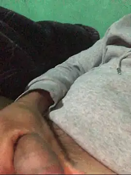 Snapshot of carlo20n chatting on October 15, 2025, 9:53 am carlo20n online show from October 15, 2025, 9:53 am