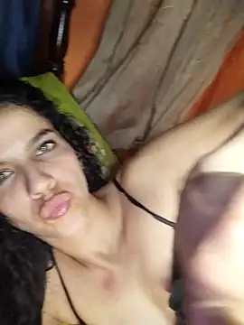 lucerocutte online show from April 7, 2026, 3:29 am