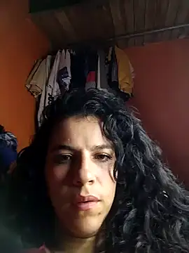 lucerocutte online show from April 13, 2026, 4:18 am