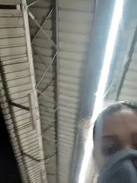 pujaroy363534 online show from February 20, 2026, 1:11 pm