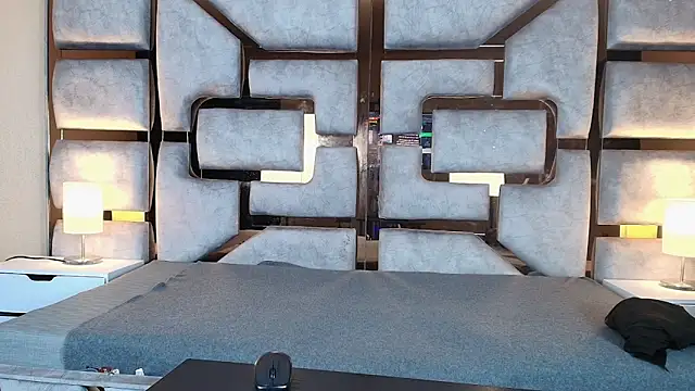 ArianaBeake online show from November 23, 2025, 4:01 am