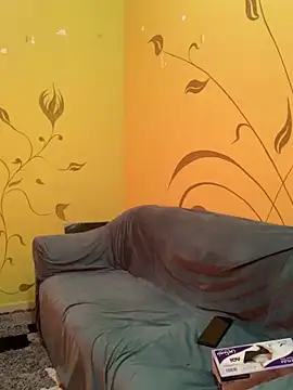 Snapshot of YayeeShow chatting on September 25, 2025, 10:19 am YayeeShow online show from September 25, 2025, 10:19 am