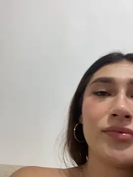 Isa Villamarin online show from September 27, 2025, 10:04 pm