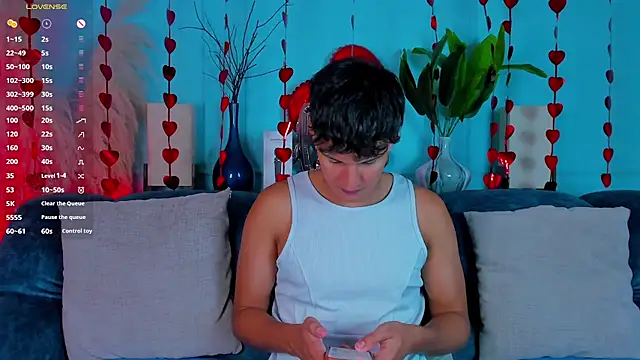 Leo Savage  online show from February 13, 2026, 3:46 am