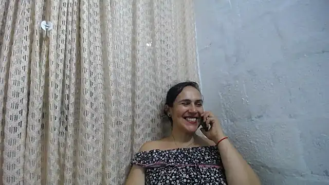 gabbyparker  online show from February 12, 2026, 12:49 am