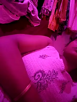 Snapshot of hotshreya69 chatting on October 3, 2025, 12:35 pm hotshreya69 online show from October 3, 2025, 12:35 pm