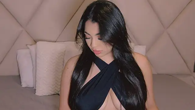 CharlotteeBrownn online show from March 28, 2026, 7:19 am