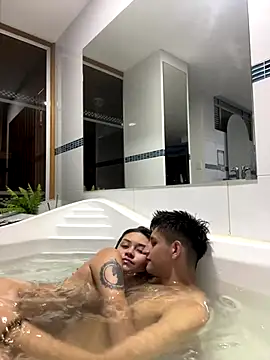 Snapshot of Noa_Arez chatting on December 18, 2025, 4:51 am Noa Arez online show from December 18, 2025, 4:51 am