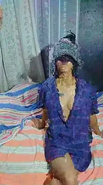 Chooty Couple online show from March 10, 2026, 9:09 pm