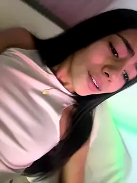 LilybethGray online show from December 22, 2025, 4:04 pm