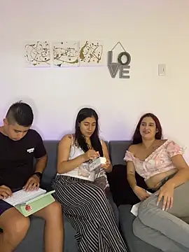 miaftmax online show from March 18, 2026, 7:06 pm