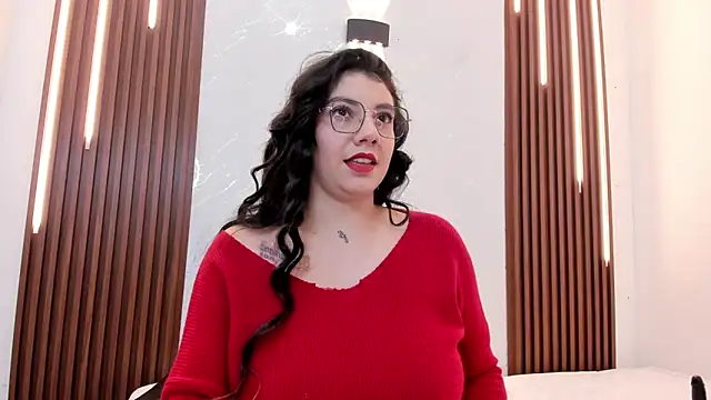 CarolinaMejia online show from December 5, 2025, 4:36 pm