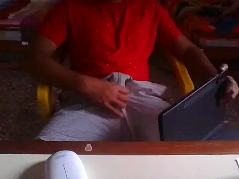 COme8989 online show from September 13, 2025, 9:53 am