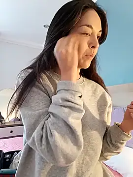 Alfonsina  online show from February 20, 2026, 9:37 pm