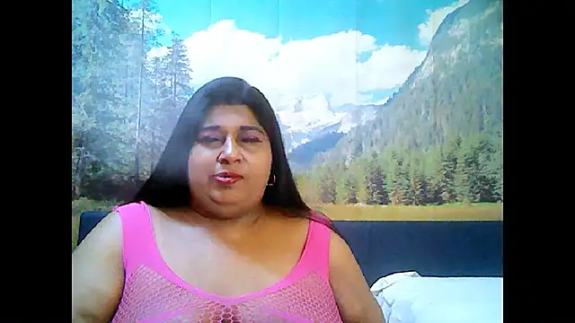 indianhoney694u online show from October 24, 2025, 5:31 pm