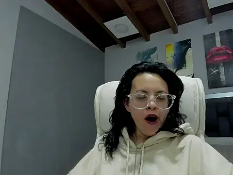 dalila macherano1 online show from September 21, 2025, 4:03 am