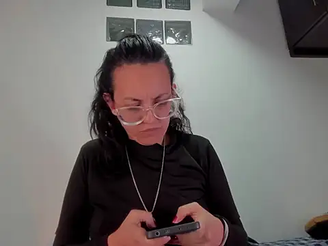 dalila macherano1 online show from October 16, 2025, 3:51 am