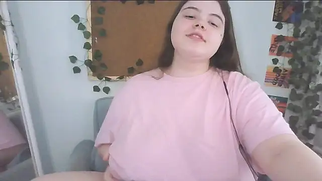 brattyprincessemma online show from October 17, 2025, 9:56 am