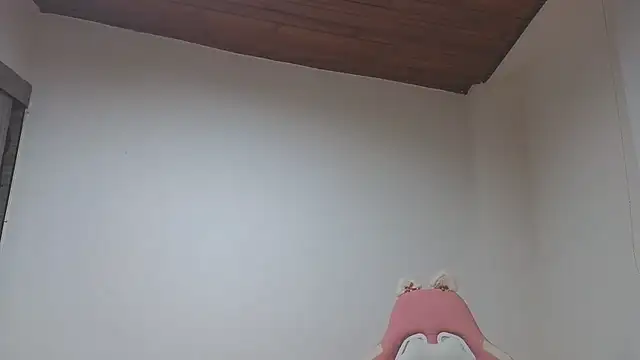 Snapshot of Crystal_Star_ chatting on December 19, 2025, 10:00 am Crystal Star online show from December 19, 2025, 10:00 am