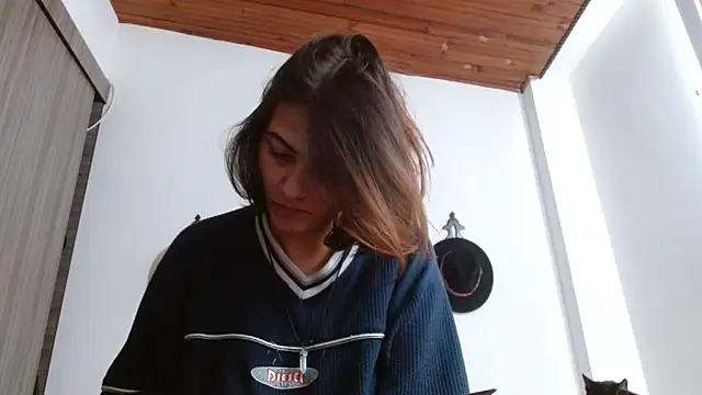 Snapshot of Crystal_Star_ chatting on February 8, 2026, 3:48 pm Crystal Star online show from February 8, 2026, 3:48 pm