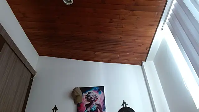 Snapshot of Crystal_Star_ chatting on February 11, 2026, 2:55 pm Crystal Star online show from February 11, 2026, 2:55 pm