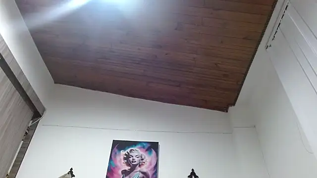 Crystal Star  online show from March 4, 2026, 11:16 am