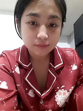 Snapshot of Minn-cute chatting on October 6, 2025, 2:20 am Minn-cute online show from October 6, 2025, 2:20 am