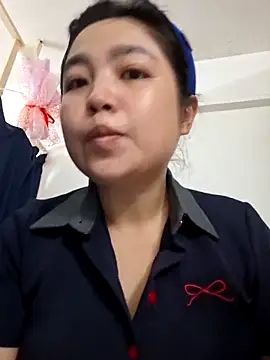 Minn-cute online show from April 5, 2026, 3:04 am