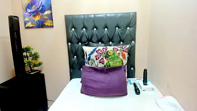 Toxicfantasy4u online show from December 16, 2025, 6:07 am