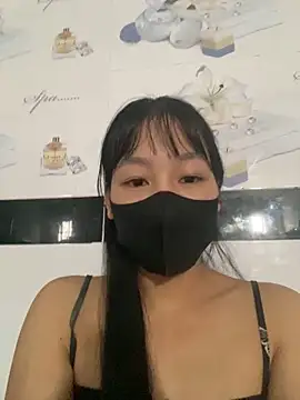 Snapshot of Meowwn chatting on October 25, 2025, 6:32 am Meowwn online show from October 25, 2025, 6:32 am