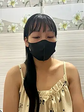 Snapshot of Meowwn chatting on October 28, 2025, 5:15 pm Meowwn online show from October 28, 2025, 5:15 pm