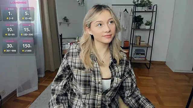 Snapshot of FaaBinaa chatting on February 11, 2026, 7:46 am FaaBinaa online show from February 11, 2026, 7:46 am