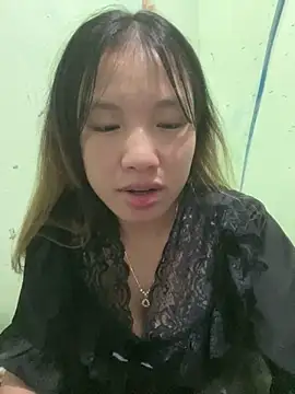 QueenLink online show from October 13, 2025, 6:19 pm