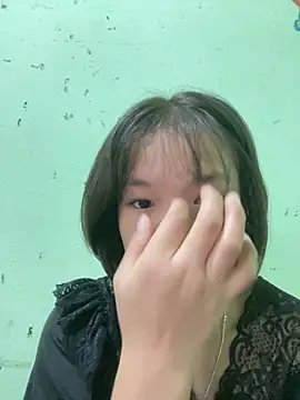 QueenLink online show from November 3, 2025, 4:03 am