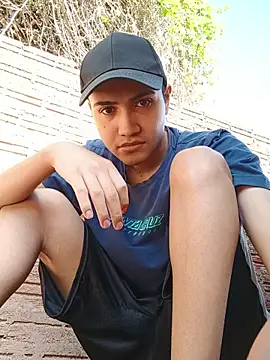 Snapshot of novinho_safado__ chatting on May 20, 2026, 4:24 pm novinho safado online show from May 20, 2026, 4:24 pm