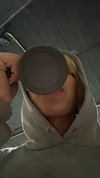 OliIverr22 online show from November 3, 2025, 12:06 pm