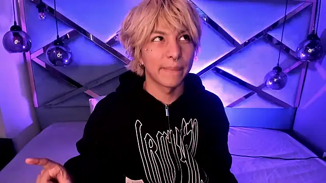 OliIverr22 online show from December 20, 2025, 1:18 pm